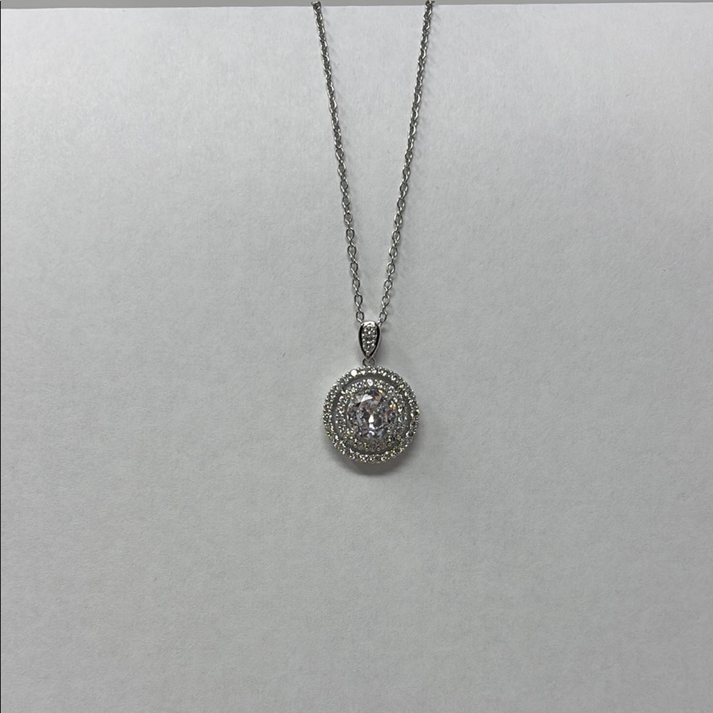 Minimalist Silver Medallion Necklace